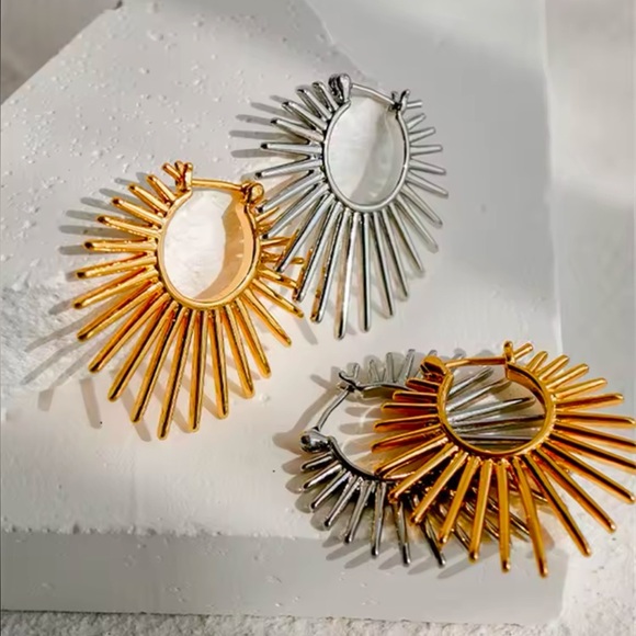 Anthropologie Gold Sunburst Hoop Earrings - Picture 8 of 12